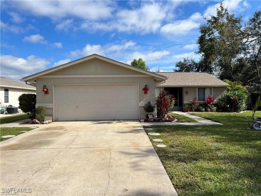 Priced to sell quickly!!! Your dream come true... Unique Pool- - Beach Home for sale in North Fort Myers, Florida on Beachhouse.com