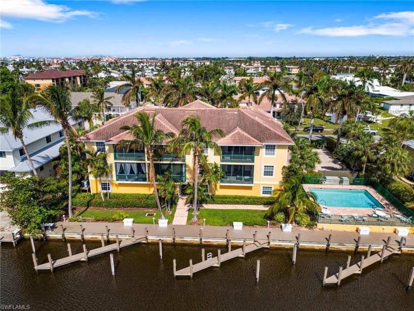 Stunning completely remodeled light and bright top floor end - Beach Home for sale in Naples, Florida on Beachhouse.com