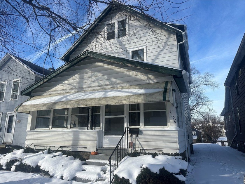 Move right into this beautifully updated home, near Erie's - Beach Home for sale in Erie, Pennsylvania on Beachhouse.com