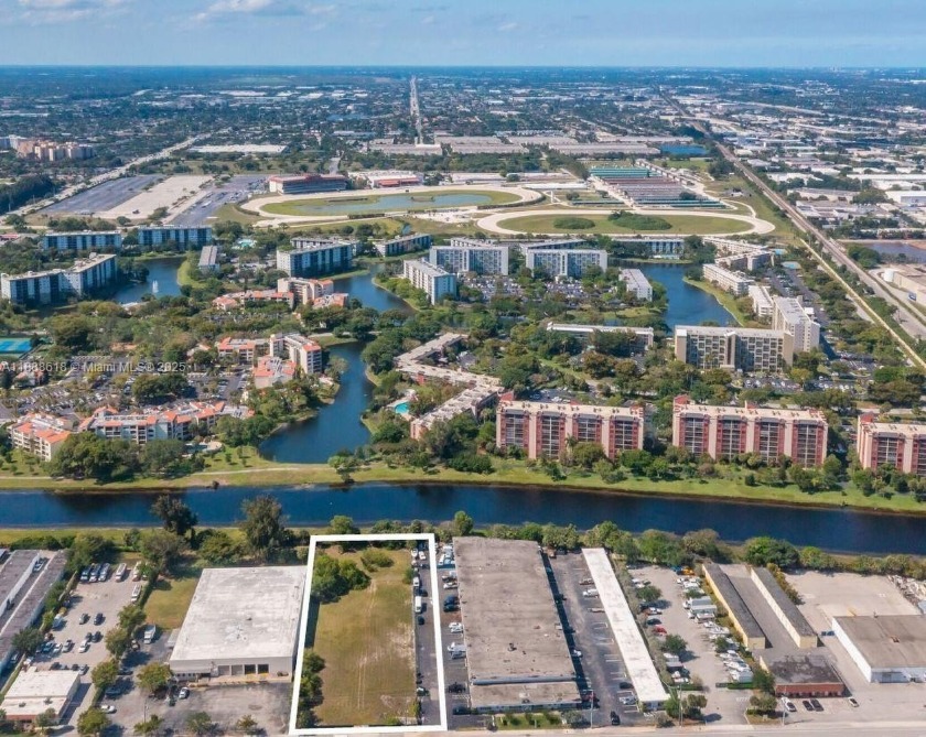 Exceptional 1.32-acre industrial lot in Pompano Beach, fully - Beach Commercial for sale in Pompano Beach, Florida on Beachhouse.com