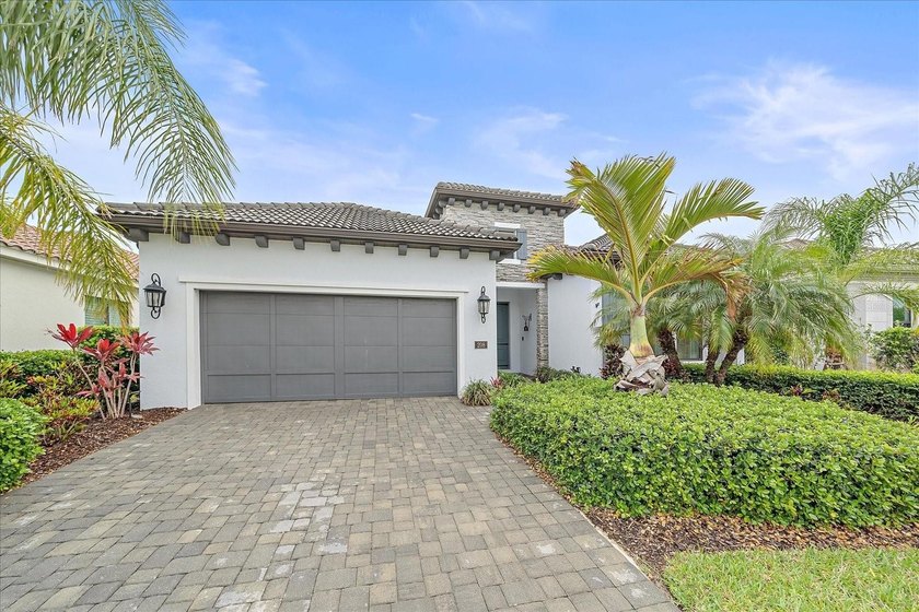 Luxury home in Aria--a gated community in North Venice with - Beach Home for sale in Nokomis, Florida on Beachhouse.com