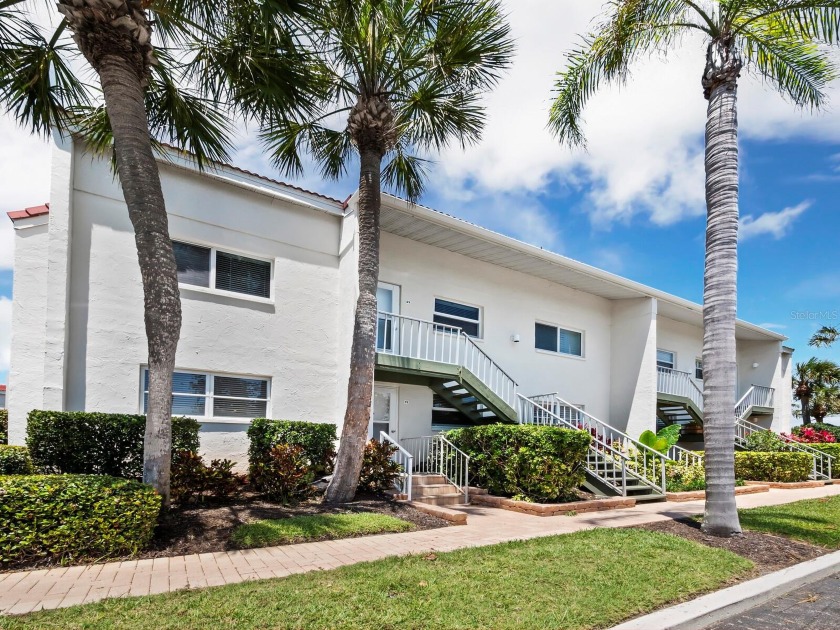 Imagine waking up each morning with the sand and surf of the - Beach Condo for sale in Longboat Key, Florida on Beachhouse.com