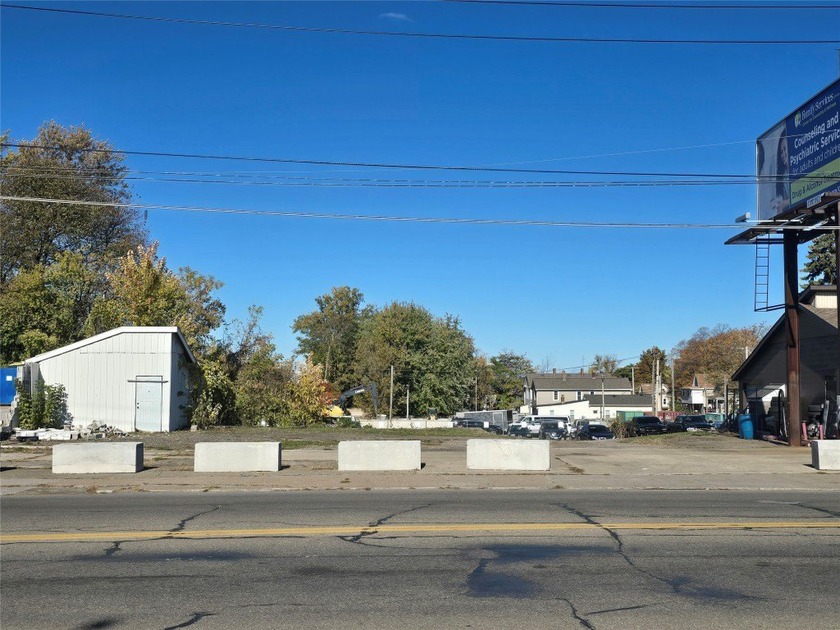 Location! Location! Location! Centrally located parcel in the - Beach Commercial for sale in Erie, Pennsylvania on Beachhouse.com