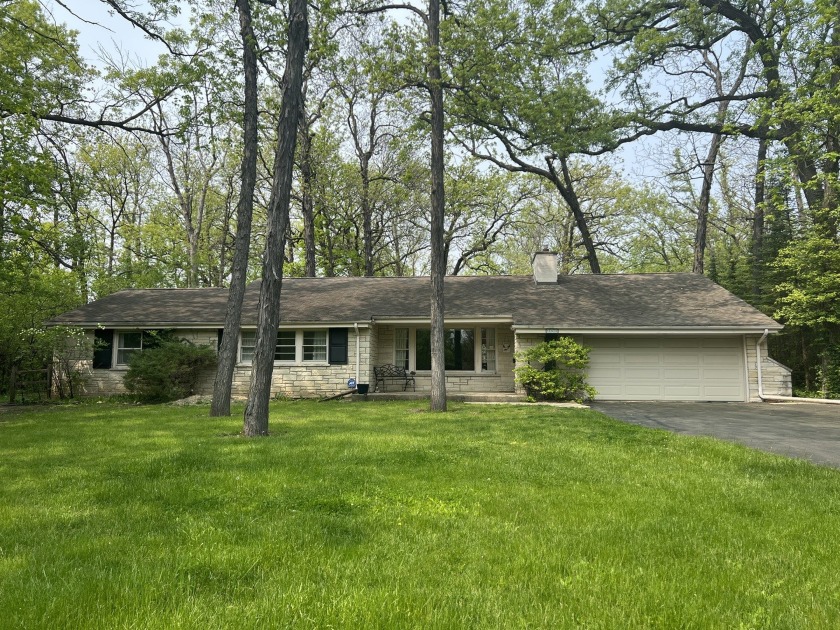 EXCEPTIONAL OPPORTUNITY IN LAKE FOREST ON OVER THREE-QUARTERS OF - Beach Home for sale in Lake Forest, Illinois on Beachhouse.com