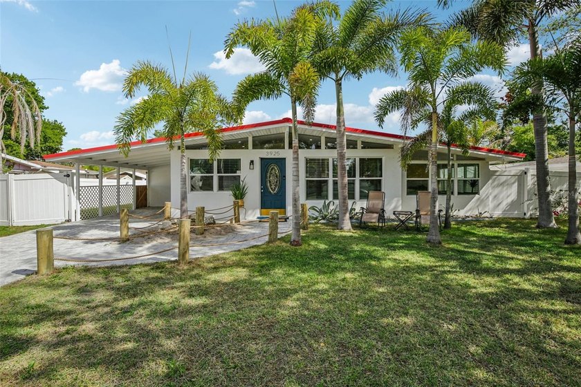 Mid-Century Modern Gem | 4+ Bedrooms | Prime Sarasota Location 
 - Beach Home for sale in Sarasota, Florida on Beachhouse.com