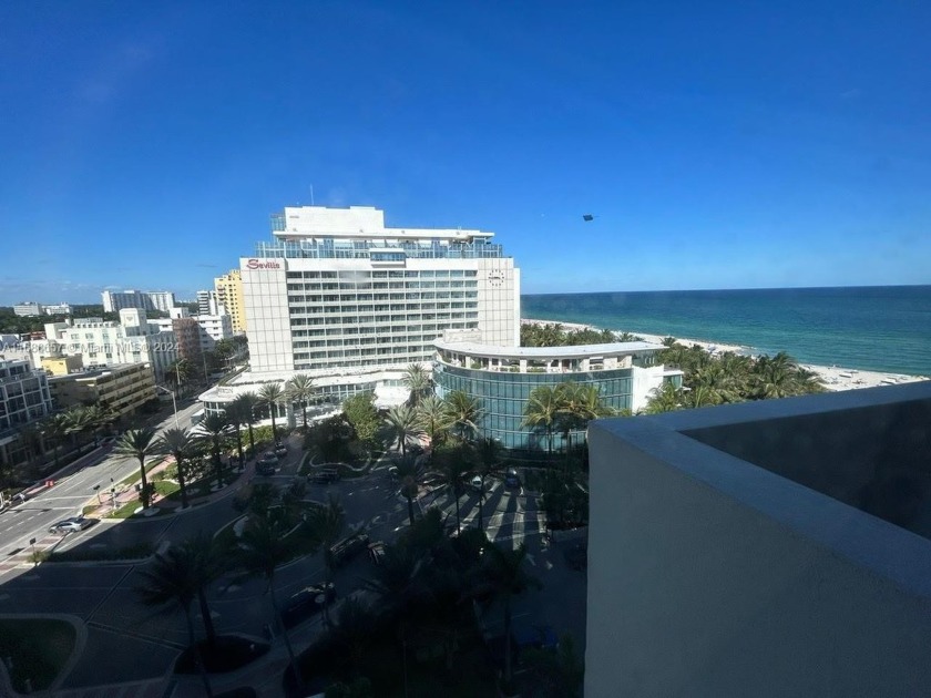 Nicely updated unit with Panoramic Ocean views. Stunning city - Beach Condo for sale in Miami Beach, Florida on Beachhouse.com