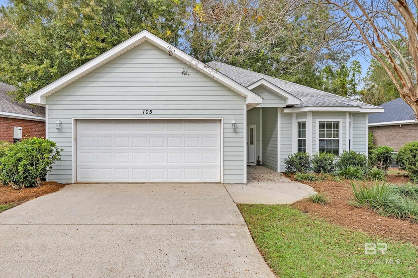 This refreshed home in Live Oak Village, a highly desirable 55+ - Beach Home for sale in Foley, Alabama on Beachhouse.com