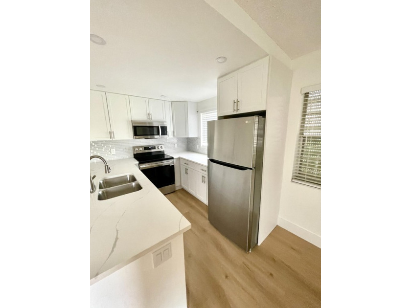 Ground floor, corner unit with central air, make it your dream - Beach Condo for sale in West Palm Beach, Florida on Beachhouse.com