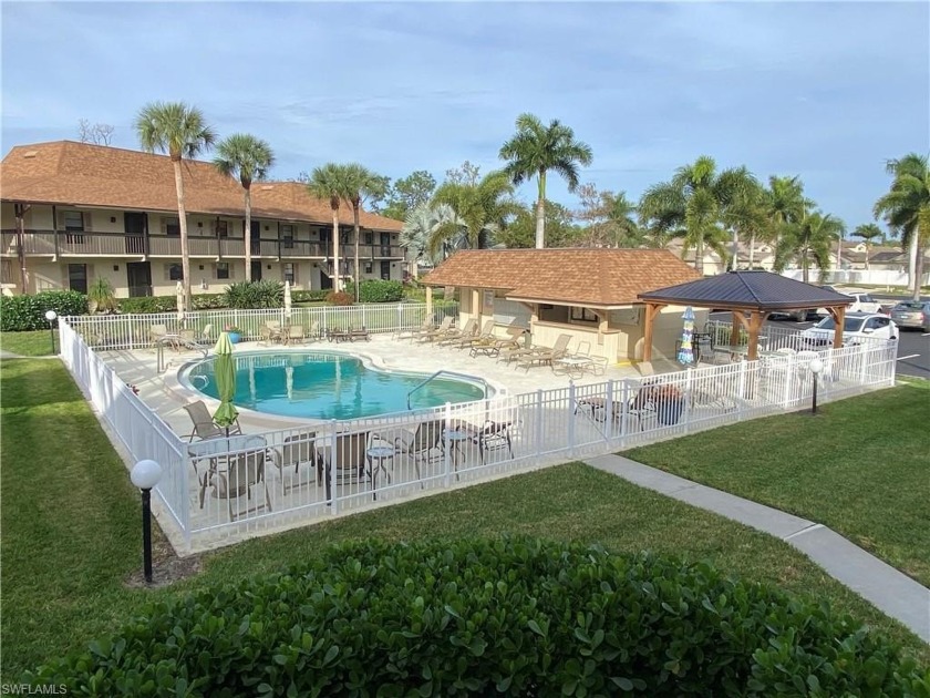 Welcome to the sunshine state in the updated 2 bed 2 bath condo - Beach Home for sale in Bonita Springs, Florida on Beachhouse.com