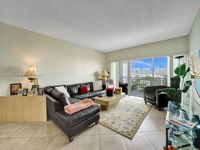 Spacious Corner Unit with wrap around balcony emcompassing - Beach Condo for sale in Sunny Isles Beach, Florida on Beachhouse.com