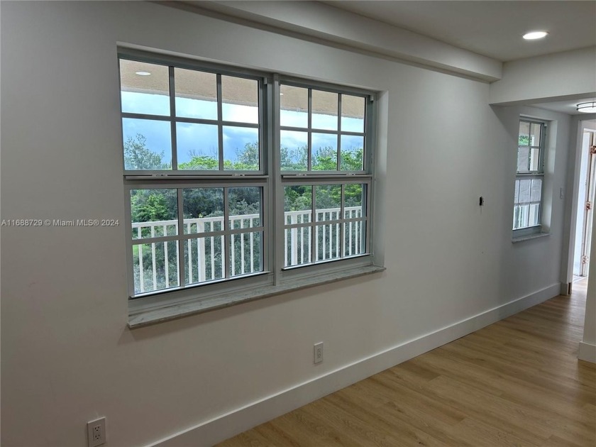 Stunning 3-bedroom, 2.5-bath condo in Palm Aire, fully renovated - Beach Condo for sale in Pompano Beach, Florida on Beachhouse.com