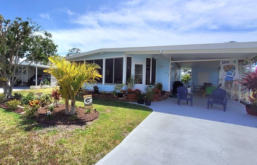 Beautifully Furnished & Move-In Ready!        Welcome to this - Beach Home for sale in Ellenton, Florida on Beachhouse.com