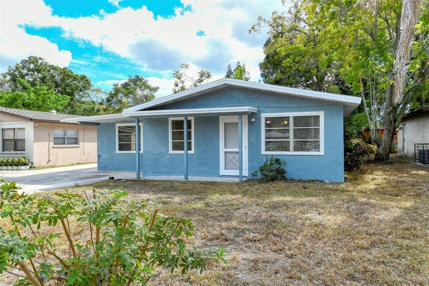 A clean and perfect home suitable for a family or investor - Beach Home for sale in Sarasota, Florida on Beachhouse.com