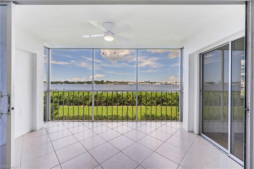 SPECTACULAR UNOBSTRUCTED VIEWS OF NAPLES BAY! Experience your - Beach Home for sale in Naples, Florida on Beachhouse.com