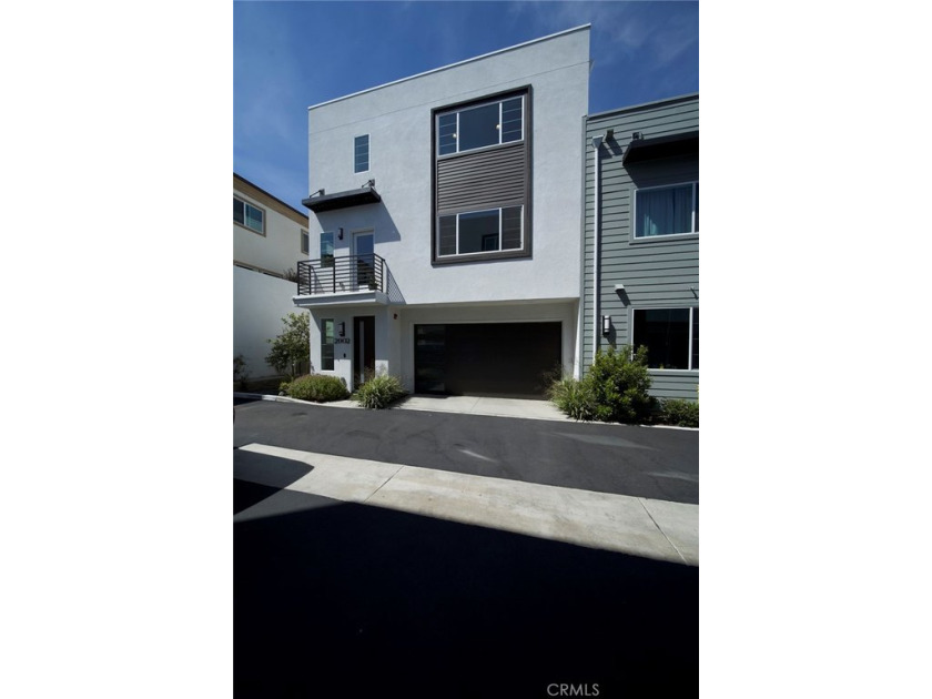 Built in 2024, 2902 Foundry Ct is a stunning 2-bedroom, 2 - Beach Townhome/Townhouse for sale in Redondo Beach, California on Beachhouse.com