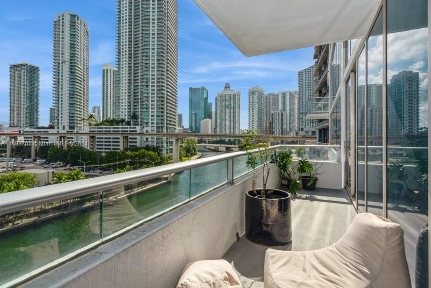 This stunning 2-bedroom, 2.5-bathroom apartment at Latitude On - Beach Condo for sale in Miami, Florida on Beachhouse.com