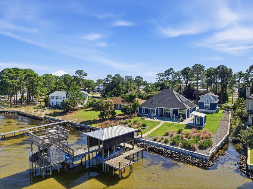 5 Bayshore Drive | Miramar Beach, Florida Bayfront Luxury - Beach Home for sale in Miramar Beach, Florida on Beachhouse.com