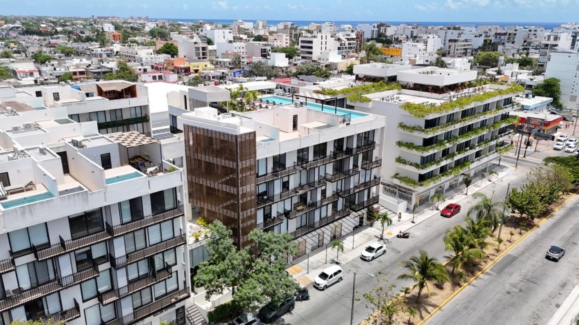 Living in the heart of Playa del Carmen has never been so - Beach Condo for sale in Playa Del Carmen,  on Beachhouse.com