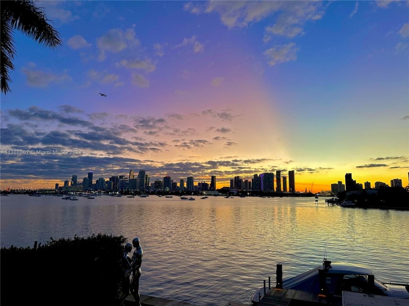 THE ULTIMATE POST CARD VIEW OF DOWNTOWN MIAMI SKYLINE ON THE BAY - Beach Home for sale in Miami Beach, Florida on Beachhouse.com