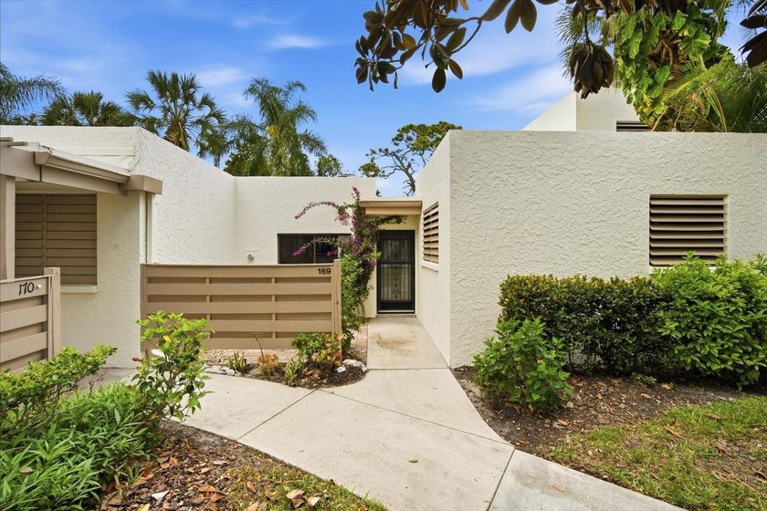 Welcome to this spacious and inviting 2-bedroom condo offering a - Beach Condo for sale in Bradenton, Florida on Beachhouse.com