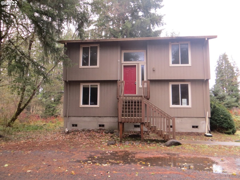 Excellent rural location located on the Nehalem River. 3 bedroom - Beach Home for sale in Seaside, Oregon on Beachhouse.com