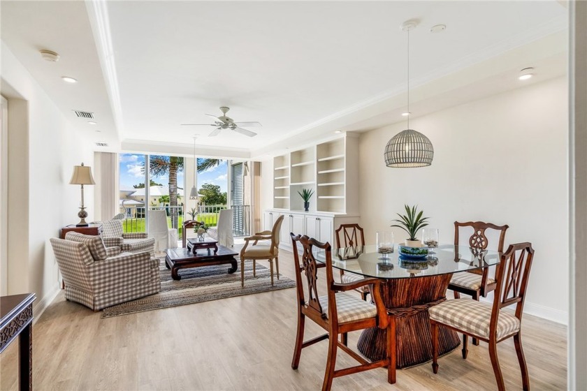 A BEAUTIFULLY RENOVATED 2 BD/2 BA condo in Vero's Premier 55+ - Beach Condo for sale in Vero Beach, Florida on Beachhouse.com