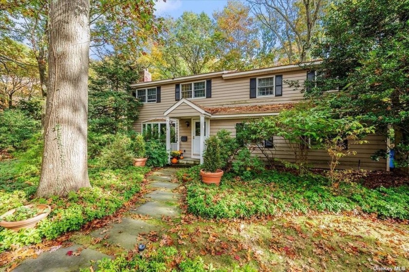 Welcome home to this beautiful 4 BR 2.5 Bath Colonial in Port - Beach Home for sale in Port Jefferson, New York on Beachhouse.com