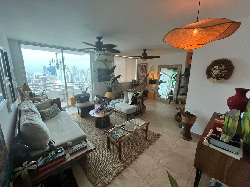 Enjoy living or investing in this centrally located apartment in - Beach Home for sale in Panama City,  on Beachhouse.com