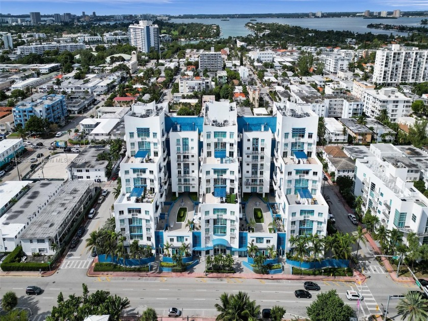 Enjoy penthouse living in the heart of Miami Beach. This - Beach Condo for sale in Miami Beach, Florida on Beachhouse.com