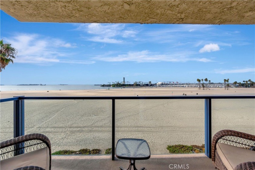 This exquisite 2-bedroom, 2-bathroom fully remodeled beachfront - Beach Condo for sale in Long Beach, California on Beachhouse.com