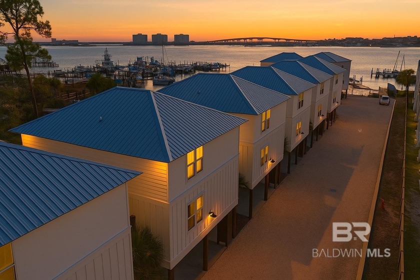 Welcome to your fully furnished Orange Beach getaway built for - Beach Home for sale in Orange Beach, Alabama on Beachhouse.com