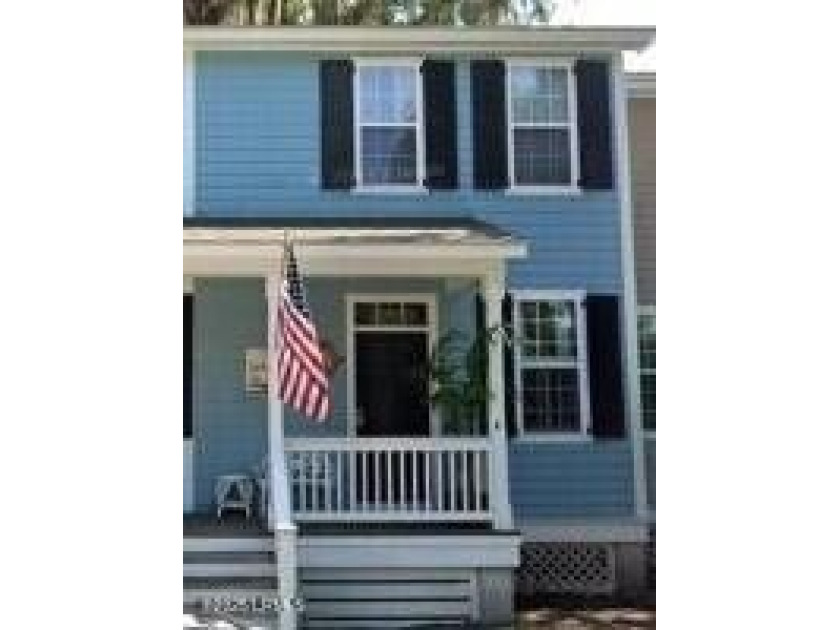 WALK OR BIKE TO RESTAURANTS, PARKS AND BEACH! Welcome to your - Beach Townhome/Townhouse for sale in Port Royal, South Carolina on Beachhouse.com