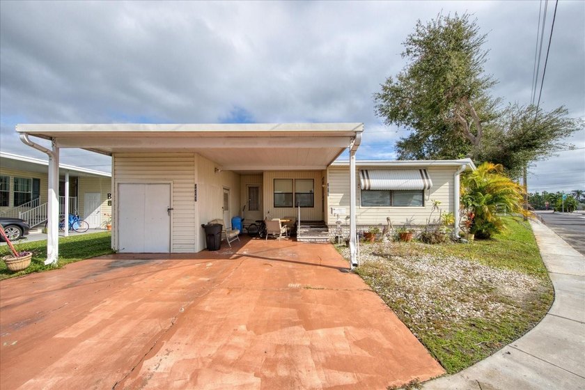 Welcome to one of the most mechanically updated homes in - Beach Home for sale in Pinellas Park, Florida on Beachhouse.com