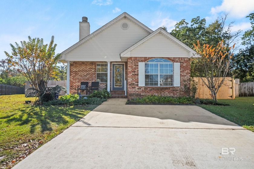 Welcome to your happy place where charm, comfort, and - Beach Home for sale in Foley, Alabama on Beachhouse.com