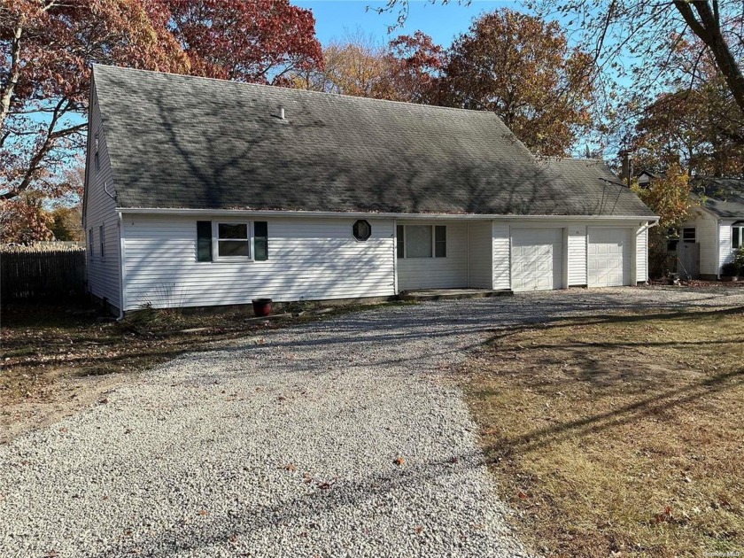 Newly RenovatedWelcome to this water front oasis.  Think water - Beach Home for sale in Shirley, New York on Beachhouse.com