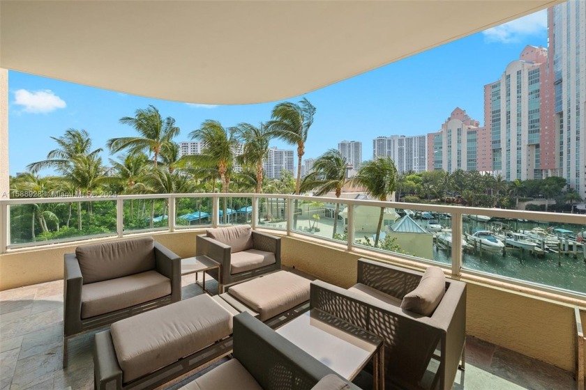 Welcome to your dream condo in Aventura, Florida! This stunning - Beach Condo for sale in Aventura, Florida on Beachhouse.com