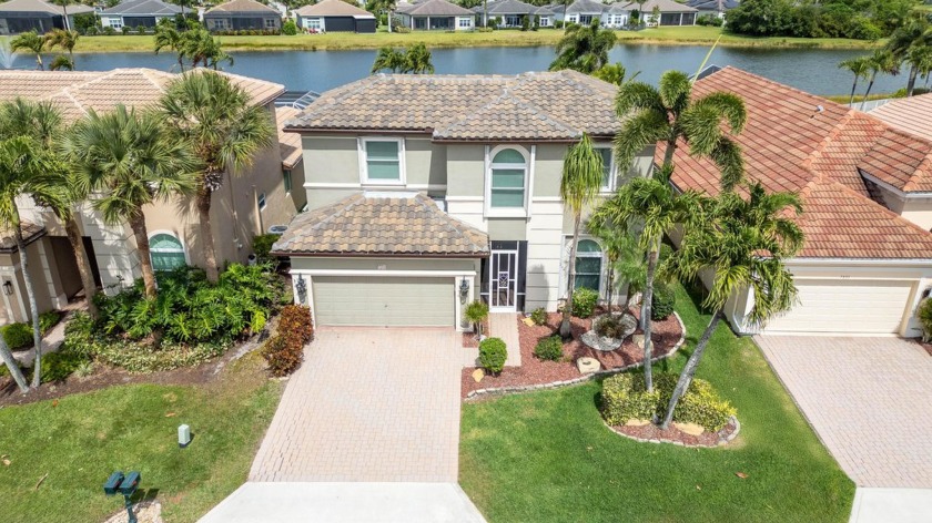 Beautifully maintained home with 2,871 sq ft of versatile living - Beach Home for sale in Delray Beach, Florida on Beachhouse.com