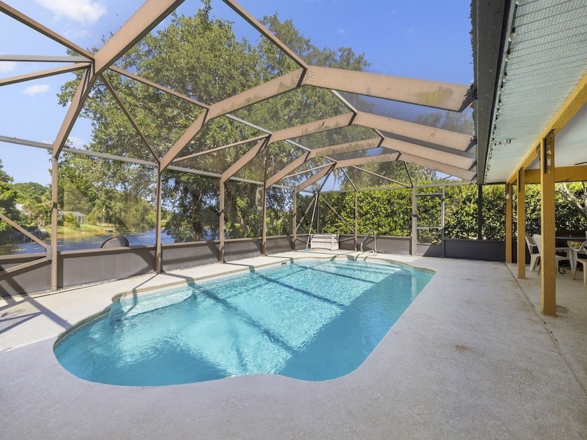 Calling all Kayakers & fishermen! Enjoy wide canal views - Beach Home for sale in Sebastian, Florida on Beachhouse.com