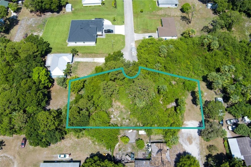 Rare .60-acre wooded lot at the end of a cul-de-sac in Vero - Beach Lot for sale in Vero Beach, Florida on Beachhouse.com