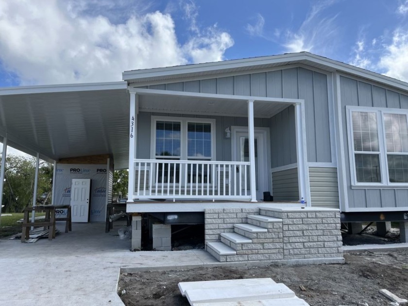 Welcome to Colony Cove, a 55+ age-qualified, active, and vibrant - Beach Home for sale in Ellenton, Florida on Beachhouse.com