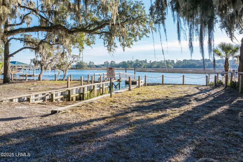 Discover the perfect opportunity to build your dream home on - Beach Lot for sale in Beaufort, South Carolina on Beachhouse.com
