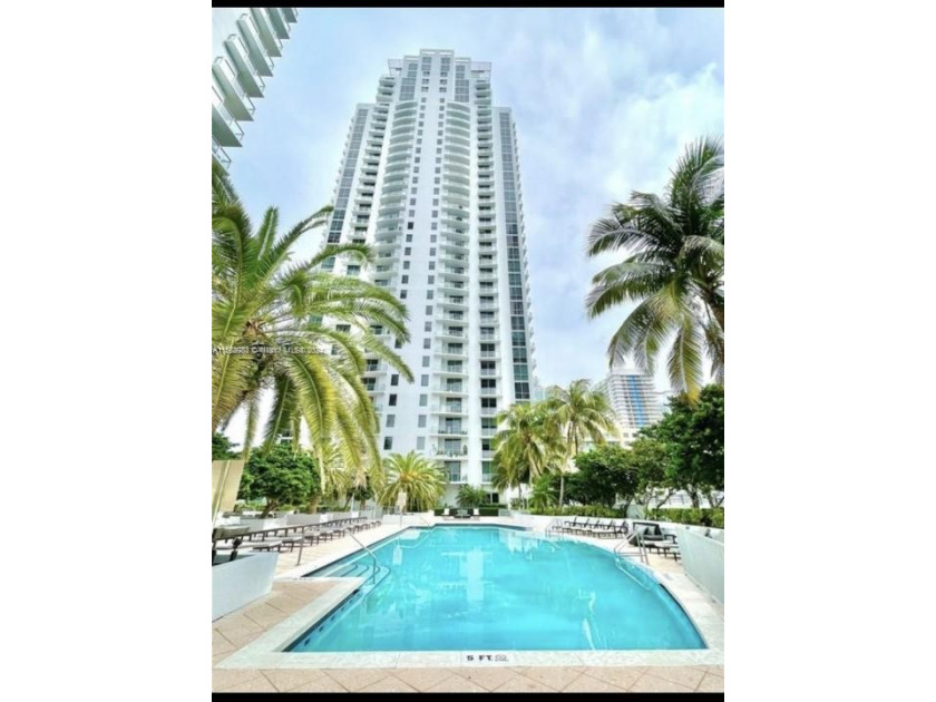 Beautiful, luminous unit in the heart of Brickell. This sizable - Beach Other for sale in Miami, Florida on Beachhouse.com