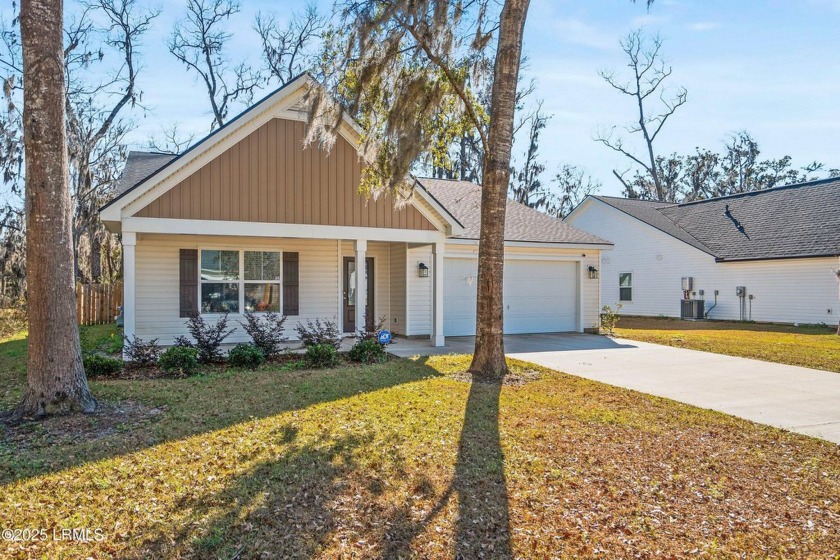 Welcome to the quiet neighborhood of Teal Bluff located close to - Beach Home for sale in Seabrook, South Carolina on Beachhouse.com