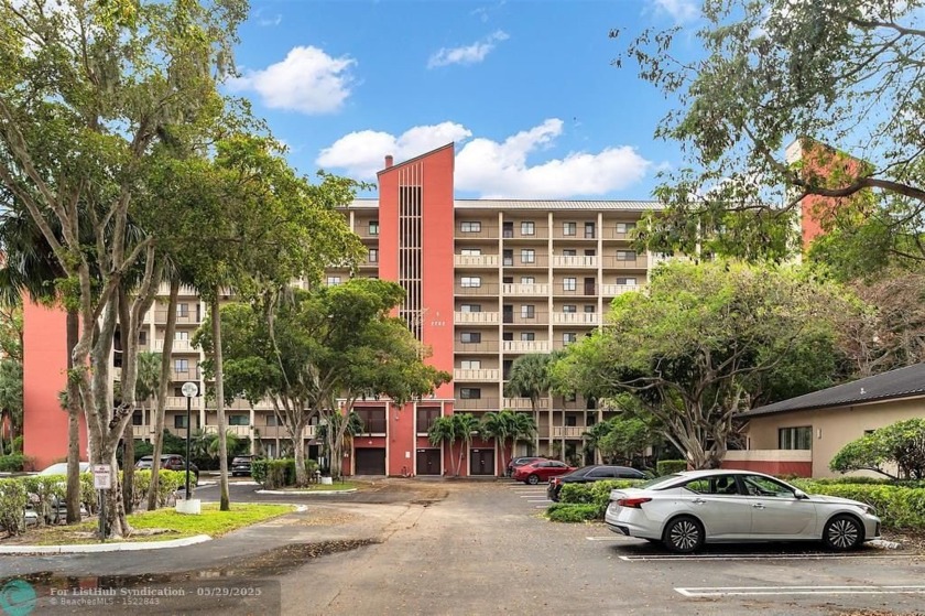 LOCATION, STYLE, VALUE! This updated 2-bed, 2-bath canal-front - Beach Condo for sale in Pompano Beach, Florida on Beachhouse.com