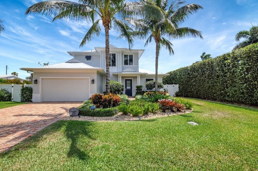 THIS 3 BEDOOM PLUS DEN SHORT TERM RENTAL IS MINUTES TO DOWNTOWN - Beach Home for sale in Delray Beach, Florida on Beachhouse.com