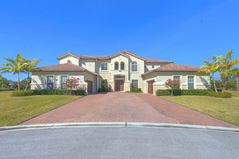 LOOK NO FURTHER, THIS IS THE ONE YOU HAVE BEEN WAITING FOR! A - Beach Home for sale in Palm City, Florida on Beachhouse.com