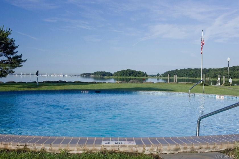 Don't miss this sun-drenched and spacious 3 Bedroom, 2 1/2 bath - Beach Home for sale in Rye, New York on Beachhouse.com