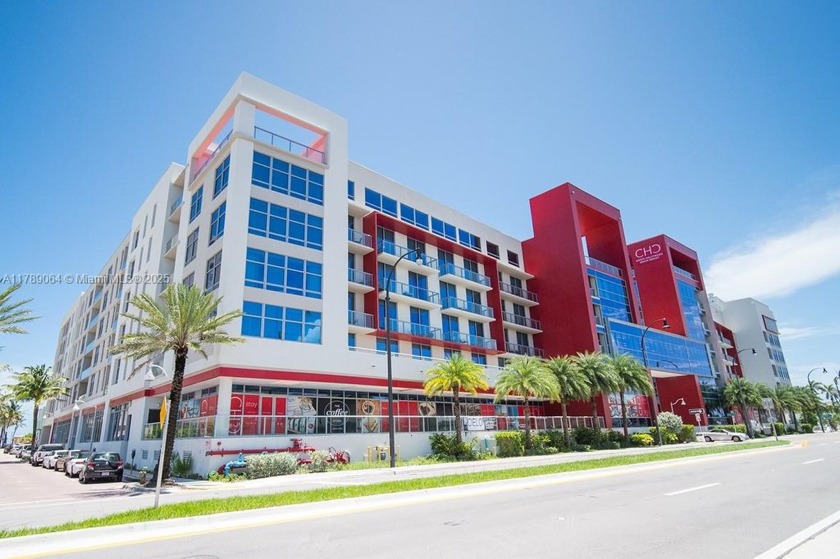 *UNIQUE OPPORTUNITY *Escape to your own seaside paradise in this - Beach Condo for sale in Hollywood, Florida on Beachhouse.com