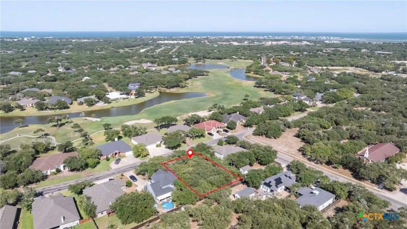 Build your dream home in Rockport Country Club! Don't miss this - Beach Lot for sale in Rockport, Texas on Beachhouse.com