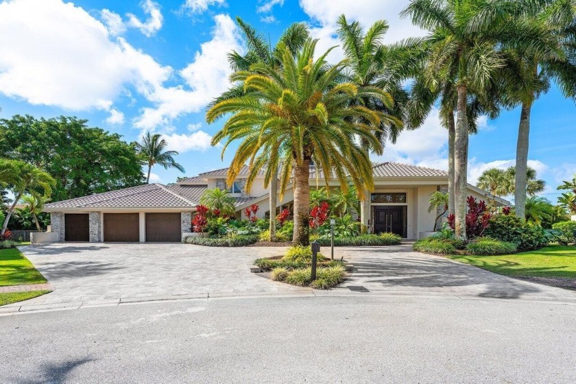 Best Value in St. Andrews Country Club! Discover unparalleled - Beach Home for sale in Boca Raton, Florida on Beachhouse.com
